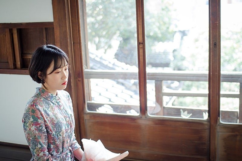 한옥 마루 자연광 인물 촬영 6