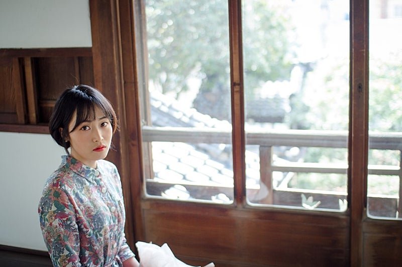 한옥 마루 자연광 인물 촬영 7